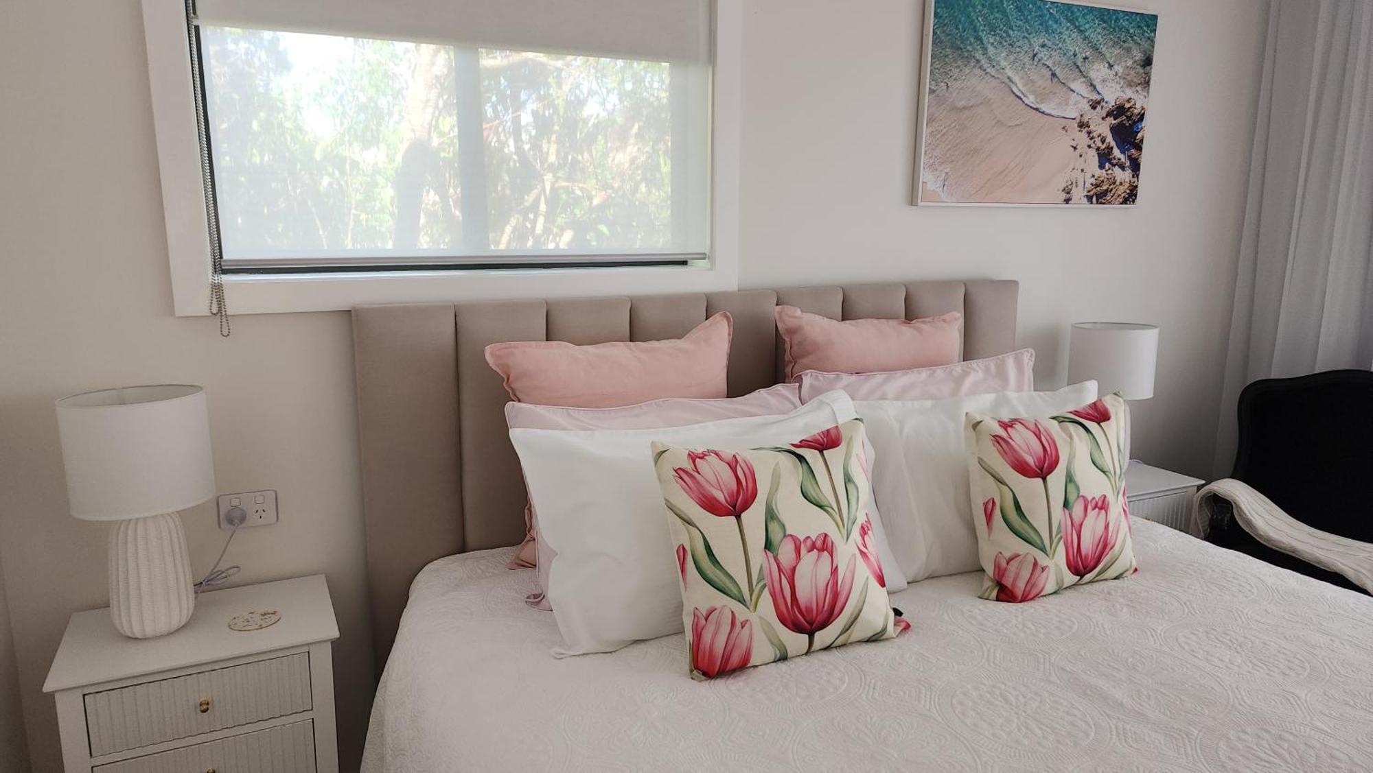 Hotel Little Lux At The Grove Sydney Exterior foto